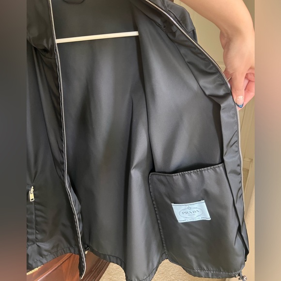 Prada 2020 re-nylon rain jacket with subtle Prada details worn once. - Picture 8 of 11